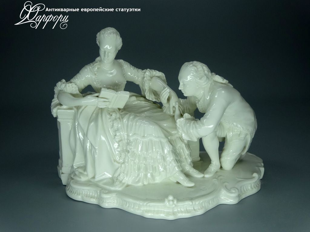 Купить фарфоровую статуэтку Nymphenburg Благосклонность